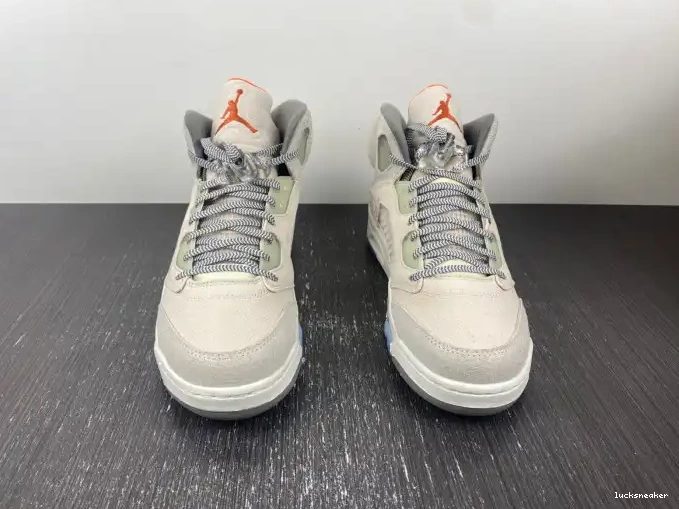 Reps LUCY Orewood Brown SE Craft FD9222-180 Jordan Air 5 Retro Light 0507